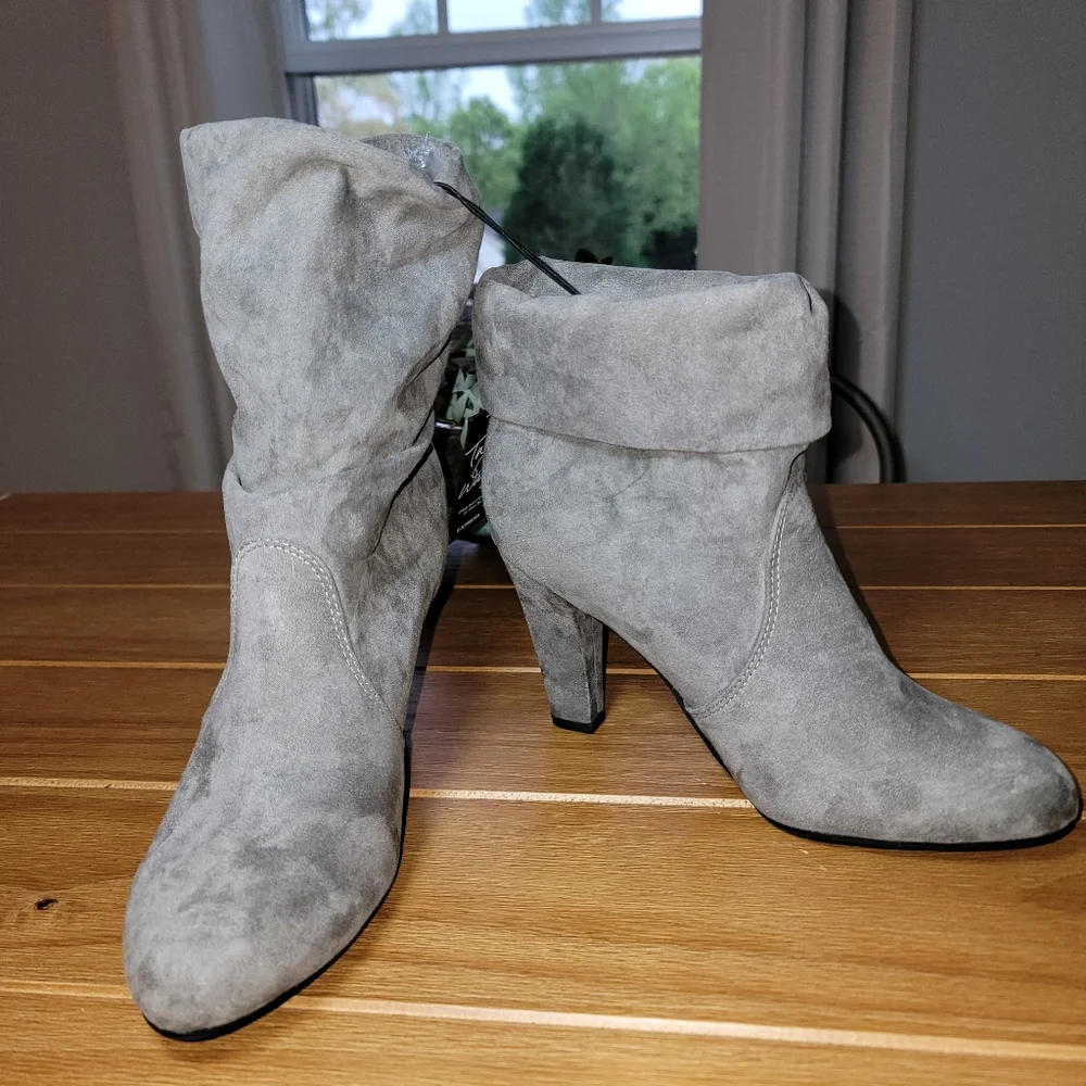 Express‎ Booties - Size 9